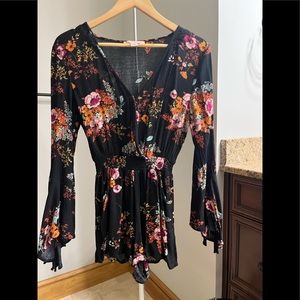 Band of Gypsies Romper sz S boho black with waistband & butterfly tie sleeves